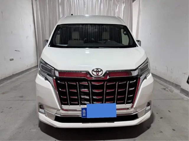 Toyota HIACE — Фото автомобиля 2