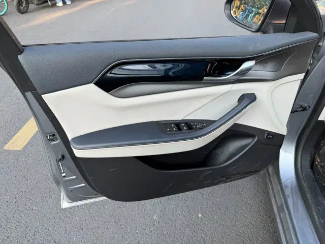 BYD Qin PLUS — Фото автомобиля 6