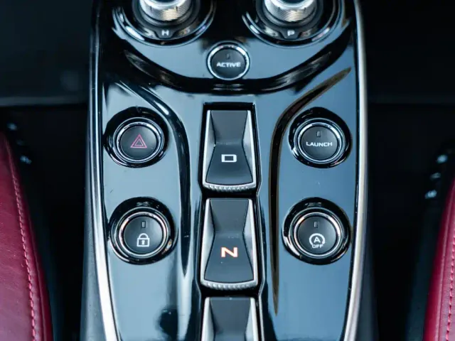 McLaren GT — Фото автомобиля 9