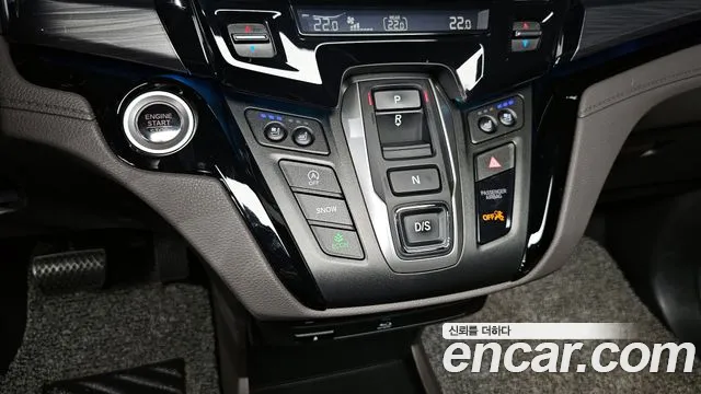 Honda Odyssey — Фото автомобиля 9