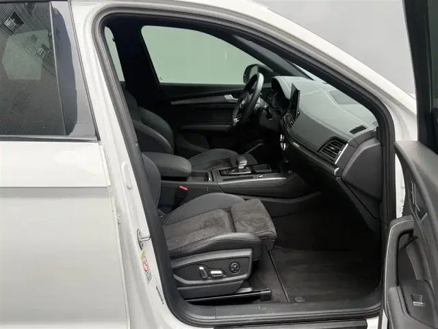 Audi Q5L Sportback — Фото автомобиля 15
