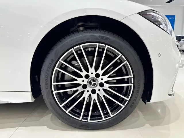 Mercedes-Benz C-Class — Фото автомобиля 22