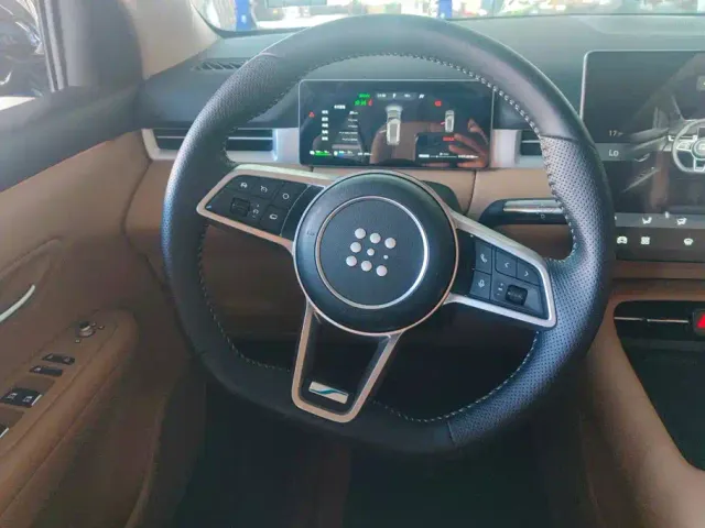 Landian E5 PLUS — Фото автомобиля 15