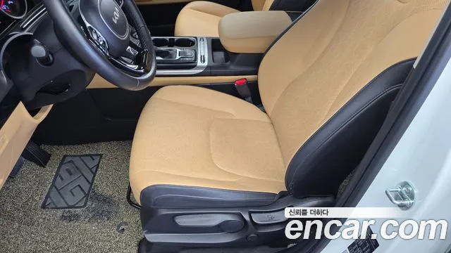 Kia Canival Carnival 4 поколение Бензин 9 мест Prestige — Фото автомобиля 30