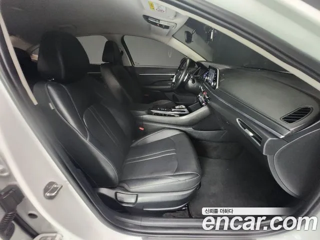 Hyundai Sonata Sonata (DN8) 2.0 LPG(Для проката) — Фото автомобиля 10