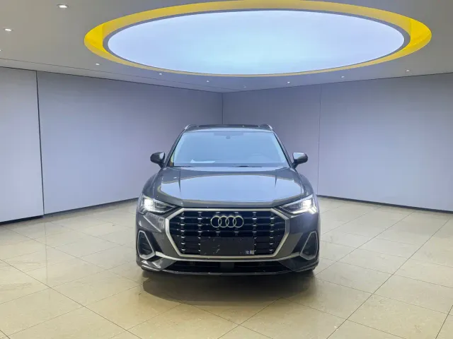 Audi Q3 — Фото автомобиля 2