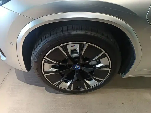 BMW iX3 — Фото автомобиля 22