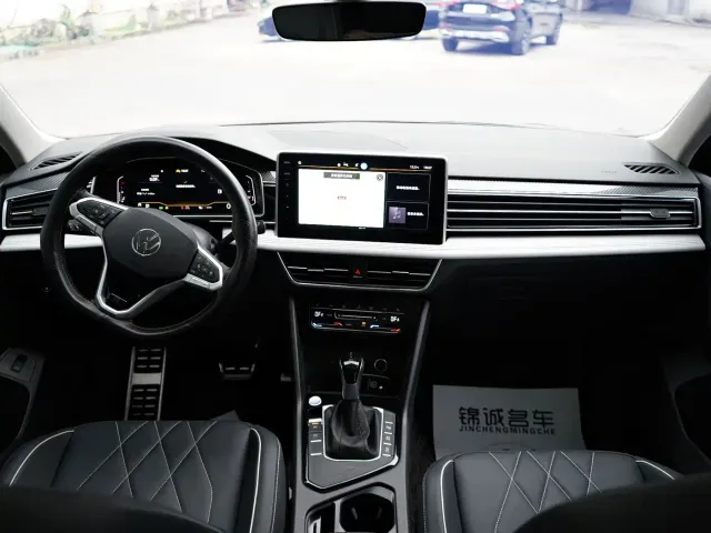 Volkswagen Tiguan L — Фото автомобиля 18