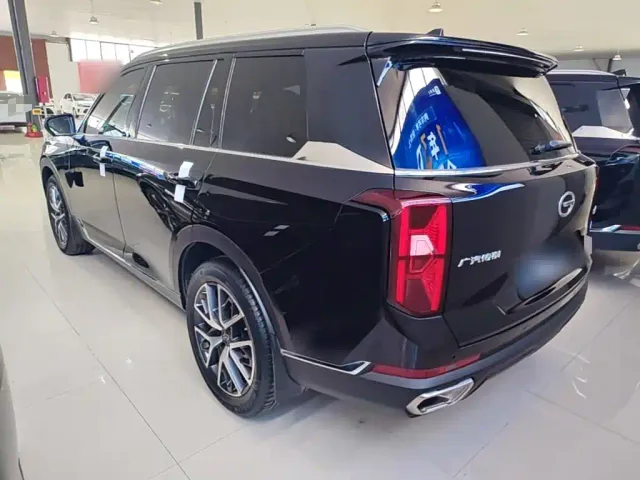 GAC Trumpchi GS8 — Фото автомобиля 4