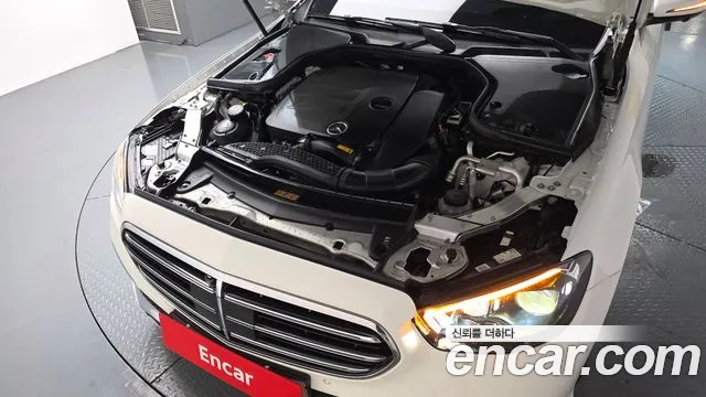 Mercedes-Benz E-Class E-класс W213 E350 4MATIC Exclusive — Фото автомобиля 5
