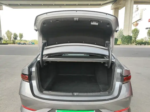 BYD Qin PLUS — Фото автомобиля 18