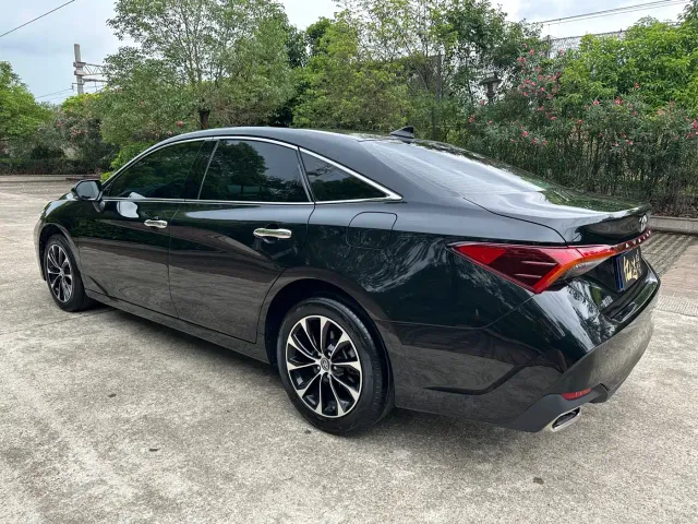 Toyota Avalon — Фото автомобиля 19