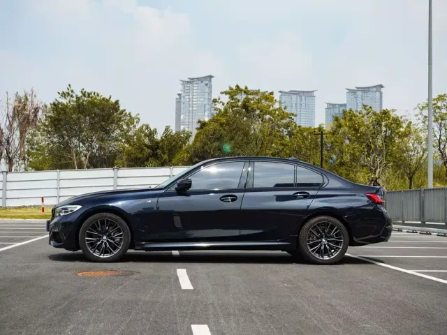 BMW 3 Series — Фото автомобиля 5