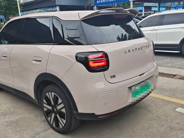 Leapmotor A10 — Фото автомобиля 4