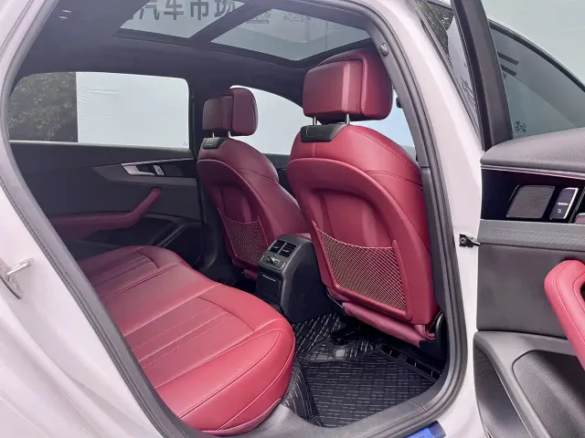 Audi A4L — Фото автомобиля 10