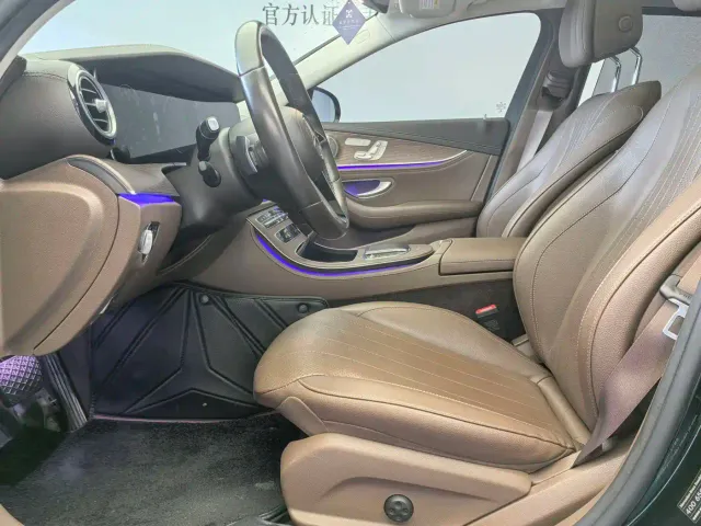Mercedes-Benz E-Class — Фото автомобиля 14