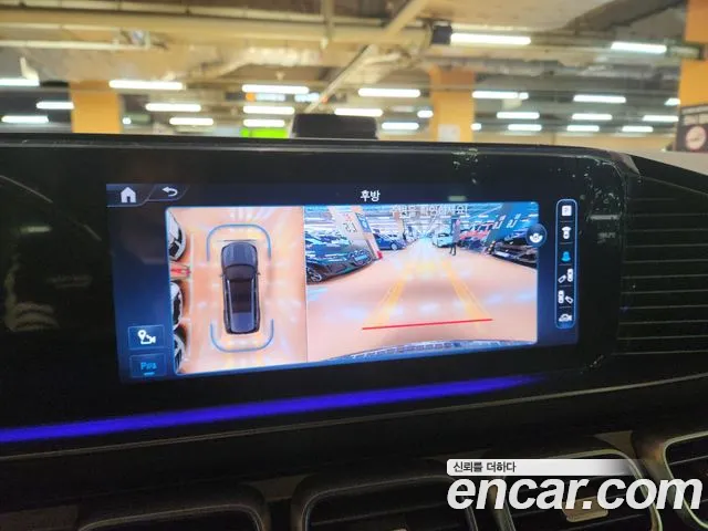 Mercedes-Benz GLS-Class — Фото автомобиля 15