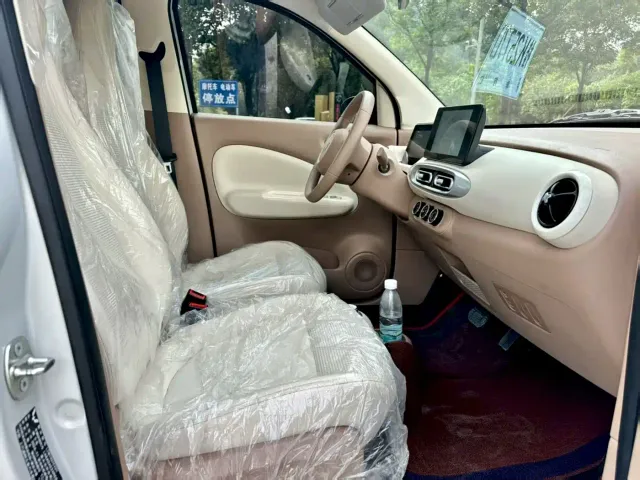 Wuling Hongguang Mini EV — Фото автомобиля 6