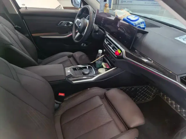 BMW 3 Series — Фото автомобиля 10