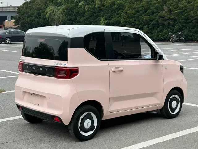 Wuling Hongguang Mini EV — Фото автомобиля 6