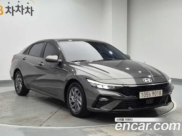 Фотография автомобиля — Hyundai Avante CN7