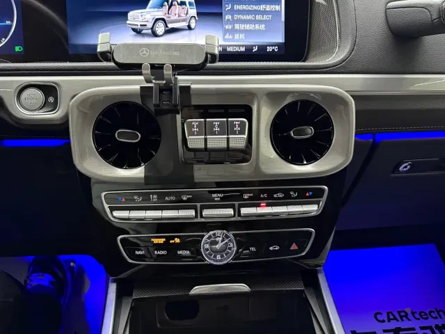 Mercedes-Benz G-Class — Фото автомобиля 14