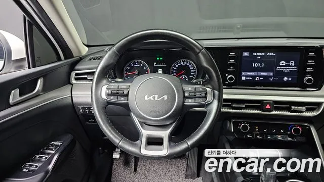 Kia K5 K5 3 поколение 2.0 LPI(Для проката) — Фото автомобиля 11