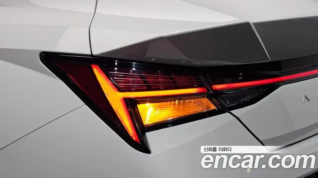Hyundai Avante CN7 — Фото автомобиля 8