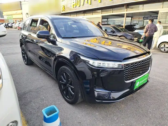 Li Auto ONE — Фото автомобиля 3