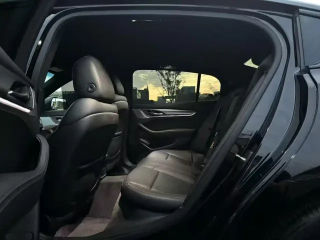 Cadillac CT5 — Фото автомобиля 3