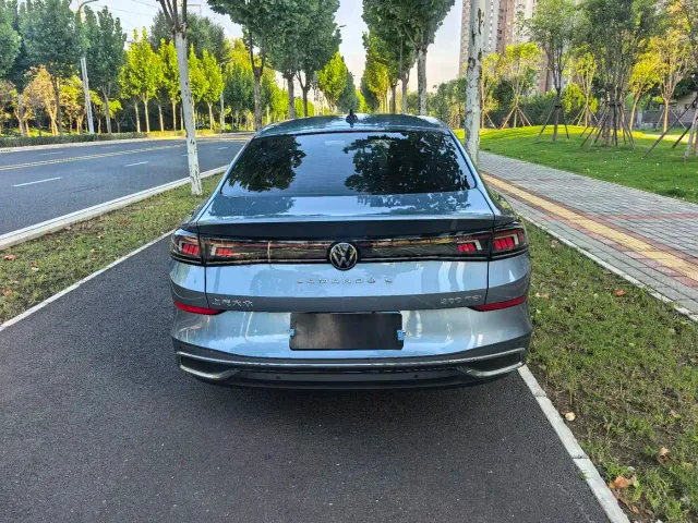 Volkswagen Lamando — Фото автомобиля 6
