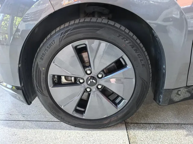 Wuling Starlight — Фото автомобиля 7