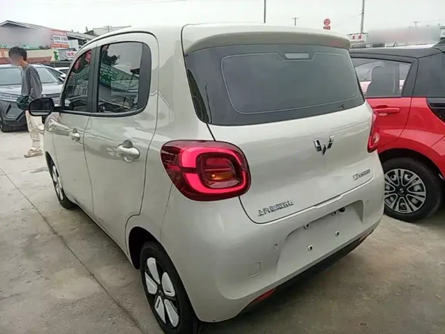 Wuling Hongguang Mini EV — Фото автомобиля 4
