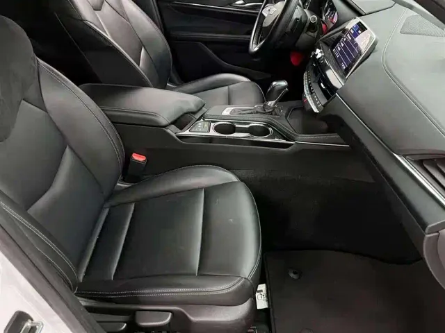Cadillac CT4 — Фото автомобиля 14