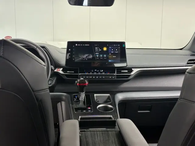 Toyota Sienna — Фото автомобиля 14