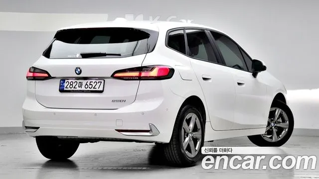 BMW 2 Series U06 — Фото автомобиля 4