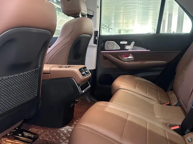 Mercedes-Benz GLE-Class — Фото автомобиля 6