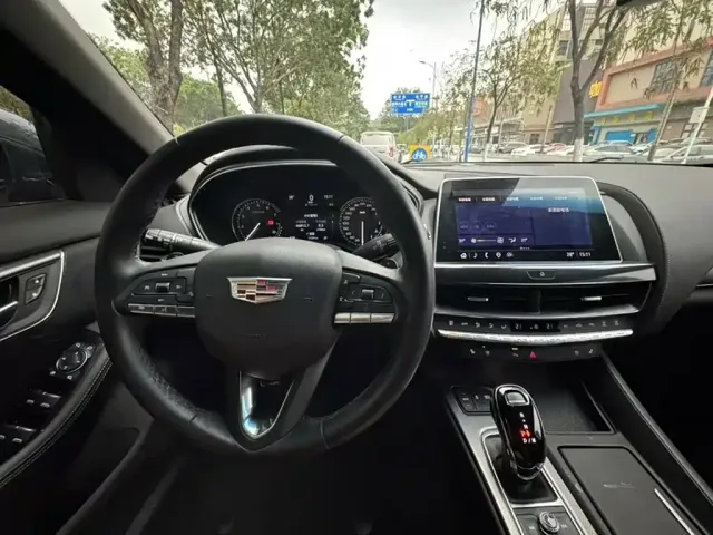 Cadillac CT5 — Фото автомобиля 12