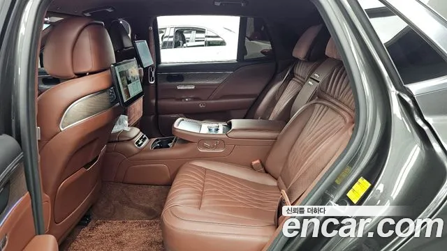 Genesis G90 — Фото автомобиля 24