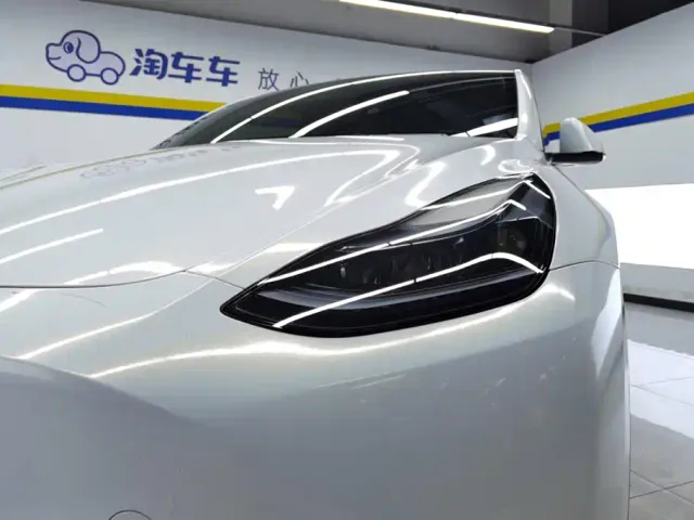 Tesla Model Y — Фото автомобиля 5