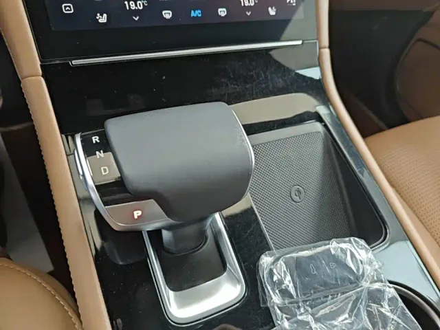 Li Auto ONE — Фото автомобиля 13