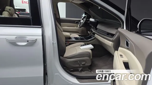 Kia Carnival Generation 4 — Фото автомобиля 26