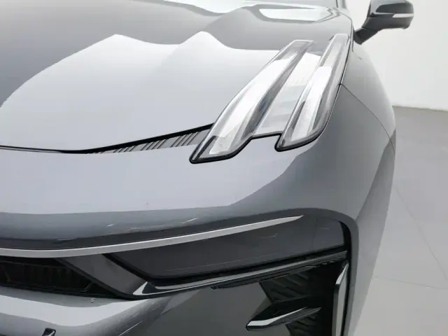 Lynk & Co 03 — Фото автомобиля 7