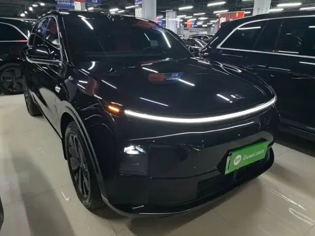 Li Auto L6 — Фото автомобиля 3