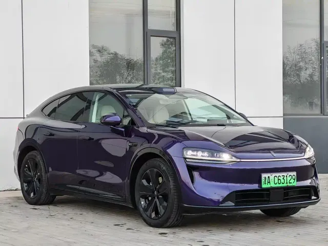 Luxeed R7 — Фото автомобиля 2