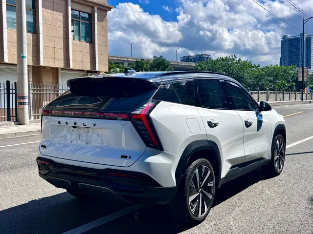 Geely Boyue L — Фото автомобиля 6