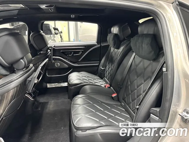 Mercedes-Benz S-Class — Фото автомобиля 11