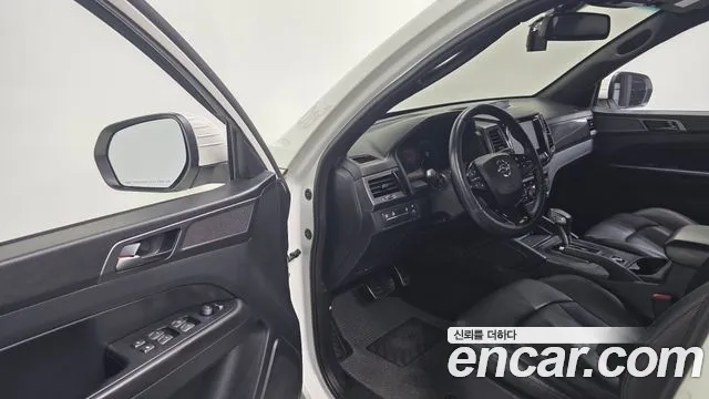 KG_Mobility_Ssangyong Rexton Новый Rexton Sport Khan Дизель 2.2 4WD — Фото автомобиля 9