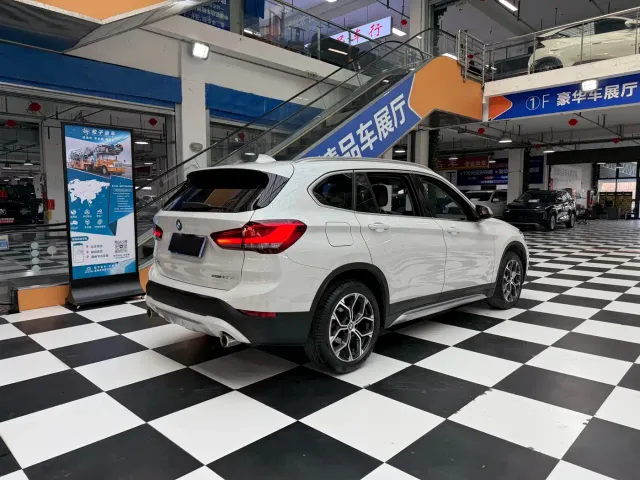 BMW X1 — Фото автомобиля 6