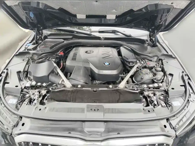 BMW 5 Series — Фото автомобиля 3